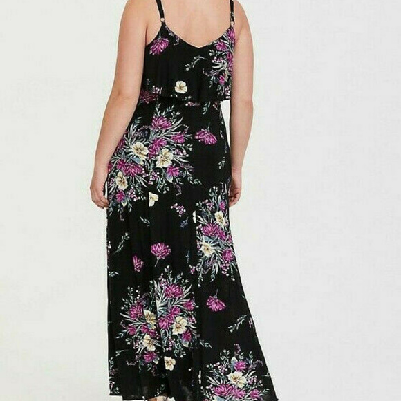 Torrid Maxi Dress Black Floral Fluted 1X - Picture 3 of 4